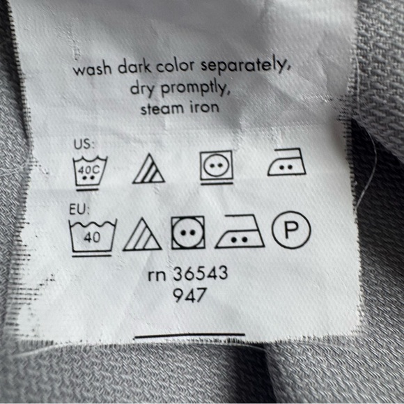 Van Heusen Men’s Gray Dress Shirt Classic Business Size 15 1/2 neck 34/35 arms - Picture 7 of 7